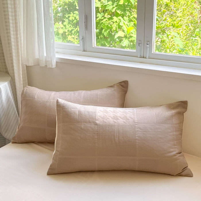 91家纺网 家纺一手货源 找家纺 言一 2025秋冬新品A类60S新疆长绒棉纯棉陶瓷轻磨毛四件套提花全棉床单被套不掉毛2 卡其+奶玉色