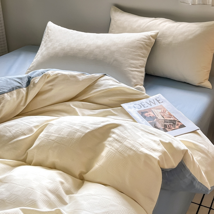 91家纺网 家纺一手货源 找家纺 言一 2025秋冬新品A类60S新疆长绒棉纯棉陶瓷轻磨毛四件套提花全棉床单被套不掉毛2 雅士白+天青蓝