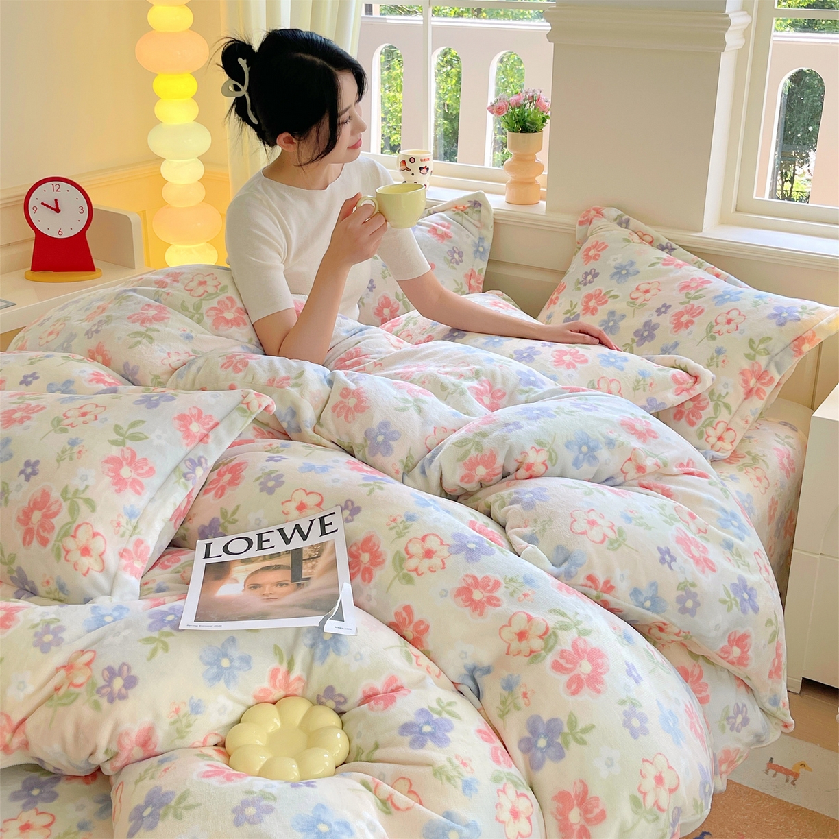 91家纺网 家纺一手货源 找家纺 凯儿2025加厚A类印花牛奶绒单品四件套 花在云端