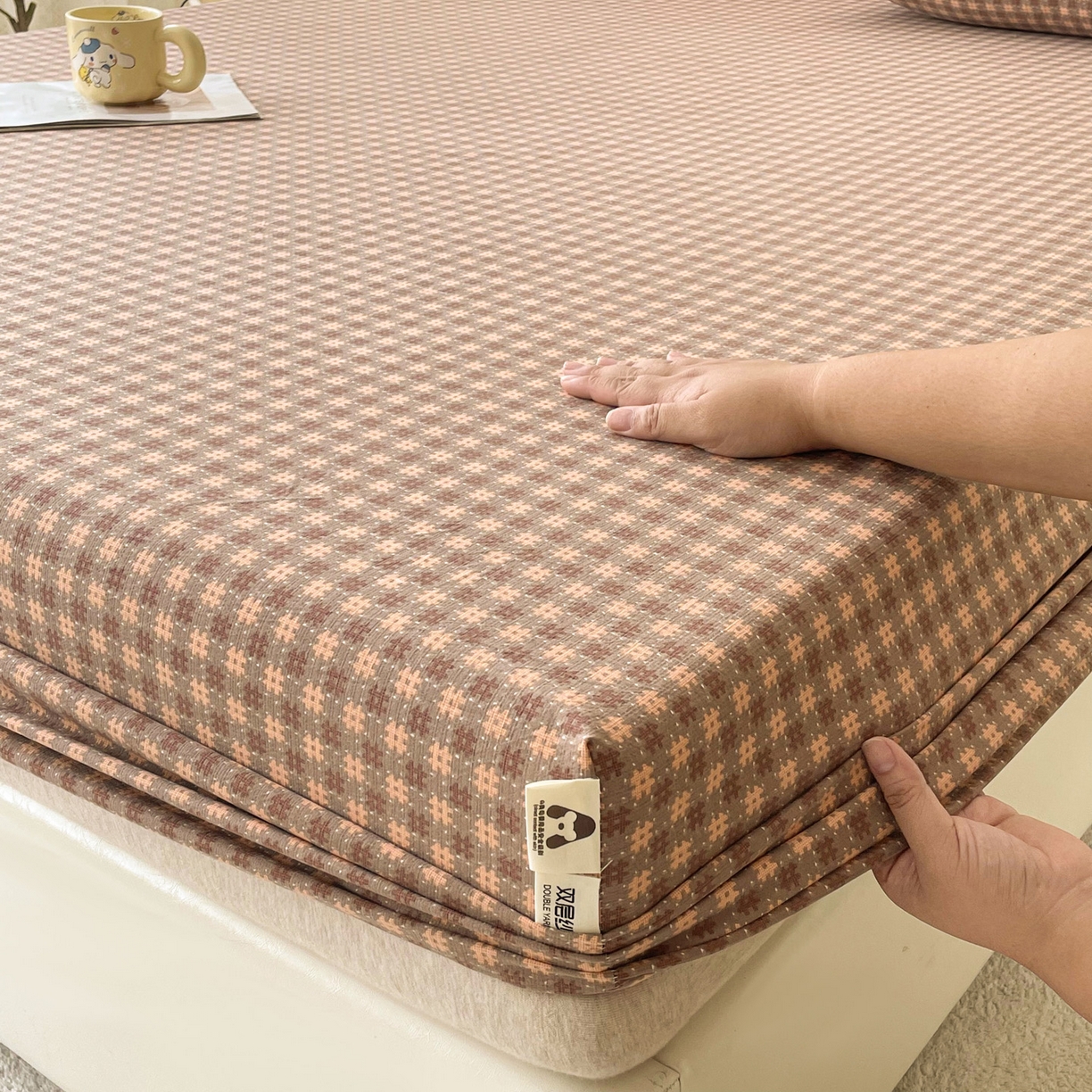 91家纺网 家纺一手货源 找家纺 金泰莱 2025新款木棉双层纱印花床笠 素红格