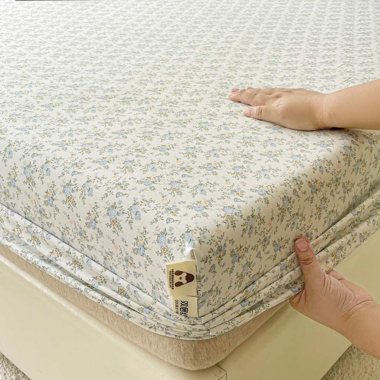 91家纺网 家纺一手货源 找家纺 金泰莱 2025新款木棉双层纱印花床笠 婷语花间