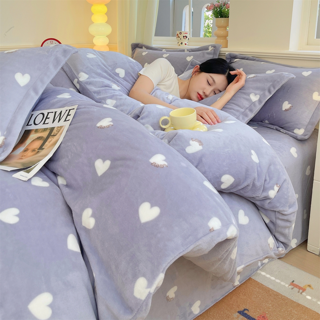 91家纺网 家纺一手货源 找家纺 凯儿2025加厚A类印花牛奶绒单品四件套 心心相印-灰
