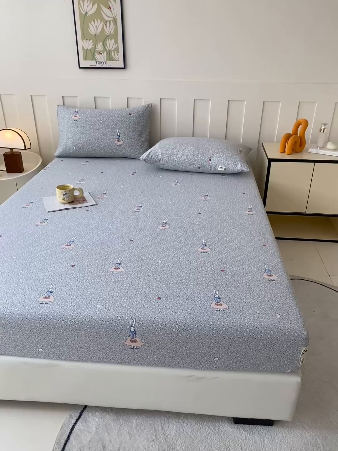 91家纺网 家纺一手货源 找家纺 金泰莱 2025新款木棉双层纱印花床笠 兔斯基