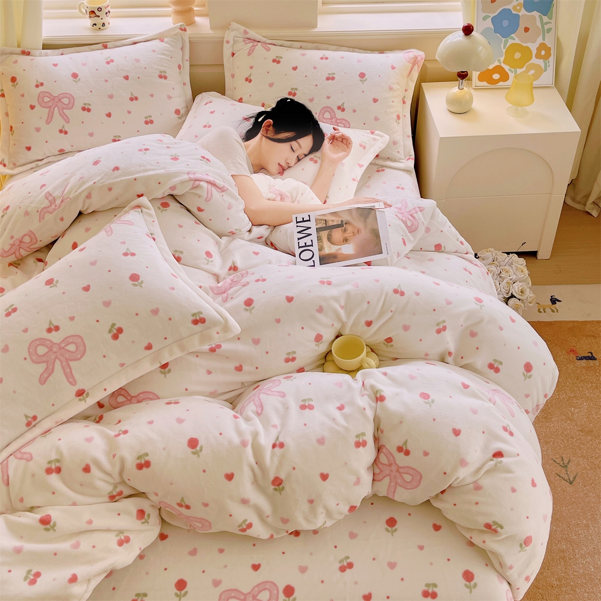 91家纺网 家纺一手货源 找家纺 凯儿2025加厚A类印花牛奶绒单品四件套 樱桃结语