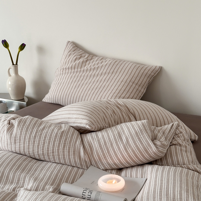 91家纺网 家纺一手货源 找家纺 （总）玛奇朵 2024新品简约色织中古条纹双层皱皱纱四件套