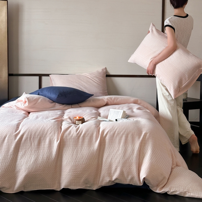 91家纺网 家纺一手货源 找家纺 （总）玛奇朵 2024新品韩国A类侘寂风色织提花双层皱皱纱四件套-流光溢彩系列