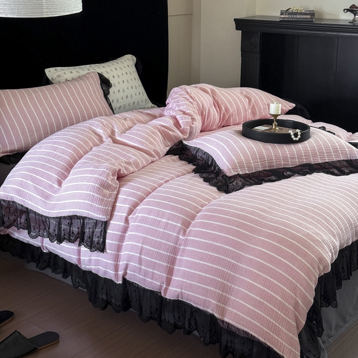 91家纺网 家纺一手货源 找家纺 （总）玛奇朵 2024新品法式蕾丝网纱花边款A类色织皱皱纱系列四件套-梅里达情人