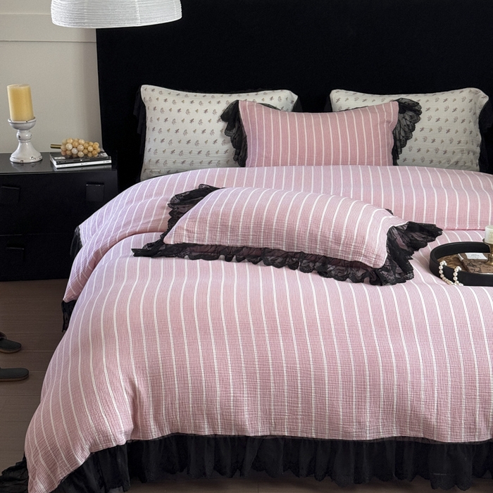 91家纺网 家纺一手货源 找家纺 （总）玛奇朵 2024新品法式蕾丝网纱花边款A类色织皱皱纱系列四件套-梅里达情人