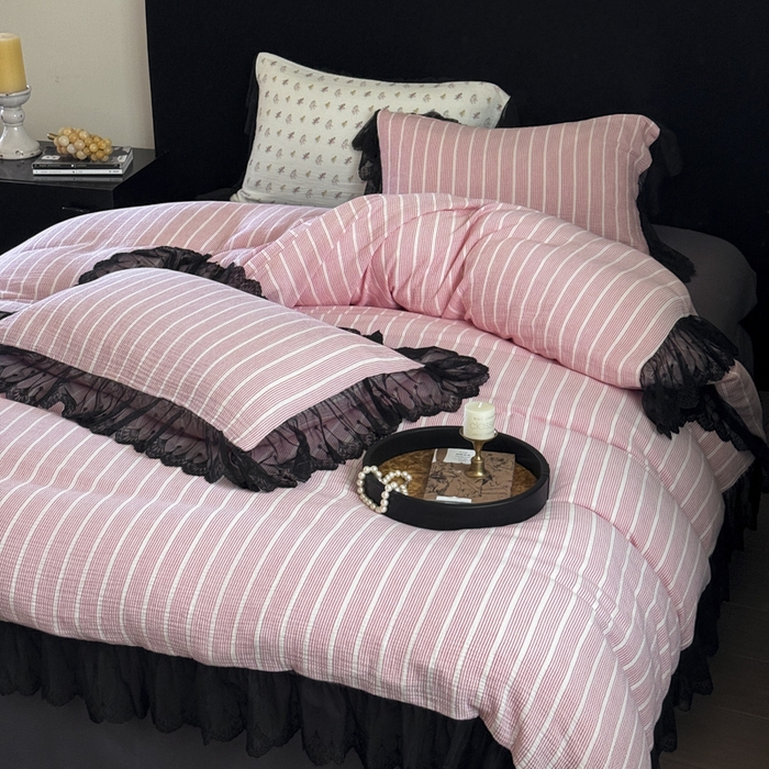 91家纺网 家纺一手货源 找家纺 （总）玛奇朵 2024新品法式蕾丝网纱花边款A类色织皱皱纱系列四件套-梅里达情人