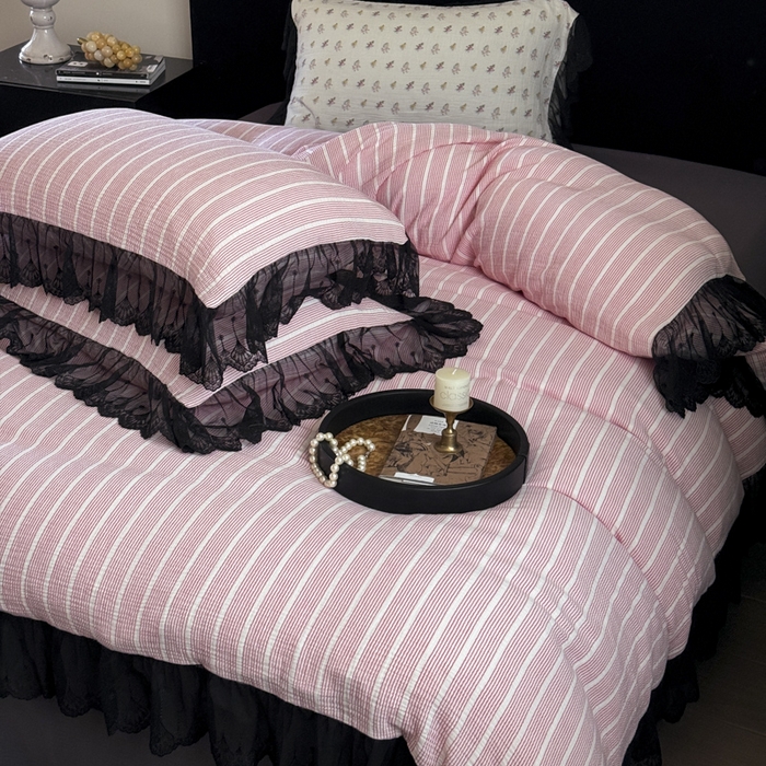 91家纺网 家纺一手货源 找家纺 （总）玛奇朵 2024新品法式蕾丝网纱花边款A类色织皱皱纱系列四件套-梅里达情人