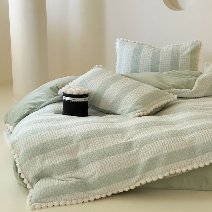 91家纺网 家纺一手货源 找家纺 玛奇朵 2024秋冬新品泰兔绒提花四件套-朵以系列 朵以-绿