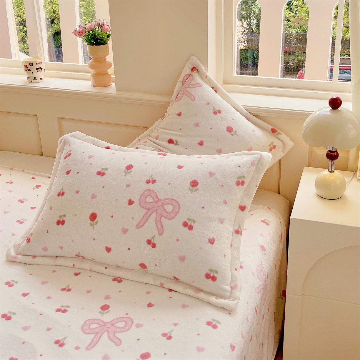 91家纺网 家纺一手货源 找家纺 凯儿家纺 2025新款A类加厚高克重印花牛奶绒单枕套 樱桃结语