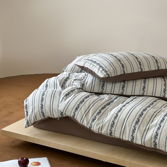 91家纺网 家纺一手货源 找家纺 玛奇朵 2025新品A类纯棉双层纱提花四件套 棕意盎然