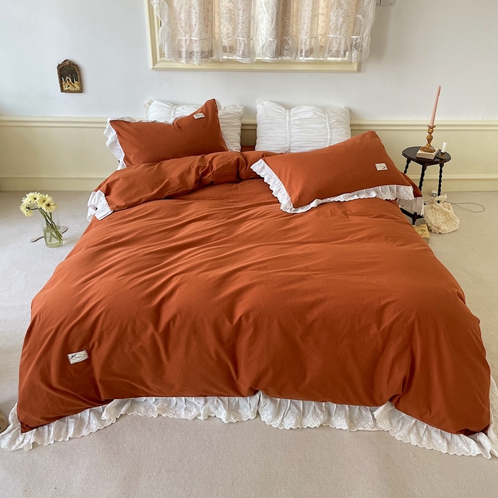 91家纺网 家纺一手货源 找家纺 贝尔 PELLHOME 全棉水洗棉镂空刺绣宽花边套件场景二（可抖音代发） 焦糖桔