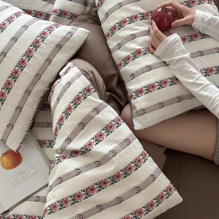 91家纺网 家纺一手货源 找家纺 玛奇朵 2025新品A类纯棉双层纱提花四件套 乌梅子酥