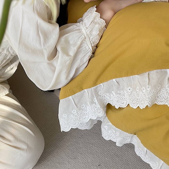 91家纺网 家纺一手货源 找家纺 贝尔 PELLHOME 全棉水洗棉镂空刺绣宽花边套件场景二（可抖音代发） 麦穗黄