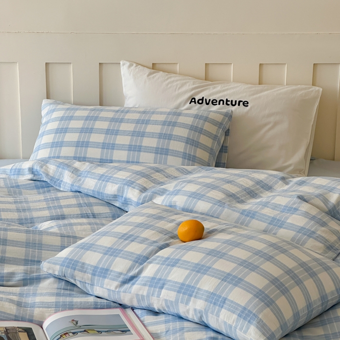 91家纺网 家纺一手货源 找家纺 玛奇朵 2025春夏新品A类全棉水洗色织双层皱纱四件套-森系格纹 森系格纹-小兰町（蓝色床单）