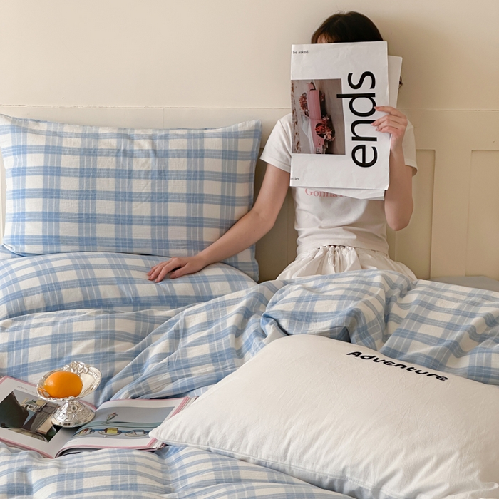 91家纺网 家纺一手货源 找家纺 玛奇朵 2025春夏新品A类全棉水洗色织双层皱纱四件套-森系格纹 森系格纹-小兰町（蓝色床单）