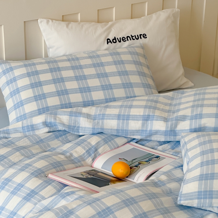 91家纺网 家纺一手货源 找家纺 玛奇朵 2025春夏新品A类全棉水洗色织双层皱纱四件套-森系格纹 森系格纹-小兰町（蓝色床单）