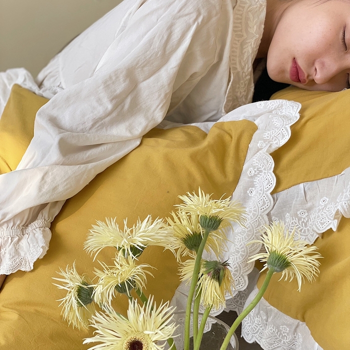 91家纺网 家纺一手货源 找家纺 贝尔 PELLHOME 全棉水洗棉镂空刺绣宽花边套件场景二（可抖音代发） 麦穗黄