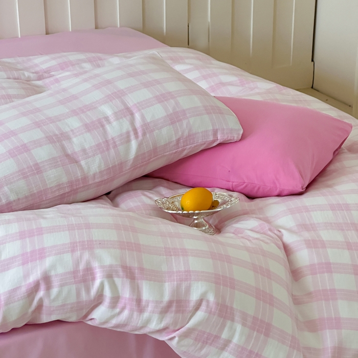 91家纺网 家纺一手货源 找家纺 玛奇朵 2025春夏新品A类全棉水洗色织双层皱纱四件套-森系格纹 森系格纹-白桃粉（粉色床单）
