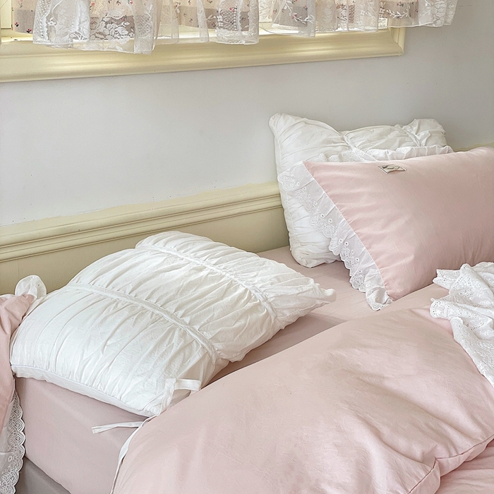 91家纺网 家纺一手货源 找家纺 贝尔 PELLHOME 全棉水洗棉镂空刺绣宽花边套件场景二（可抖音代发） 樱花粉