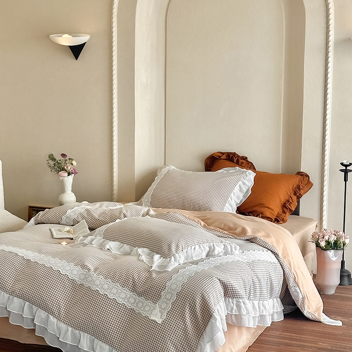 91家纺网 家纺一手货源 找家纺 （总）玛奇朵 2025新品法式复古格子小提花水洗棉四件套-米娅