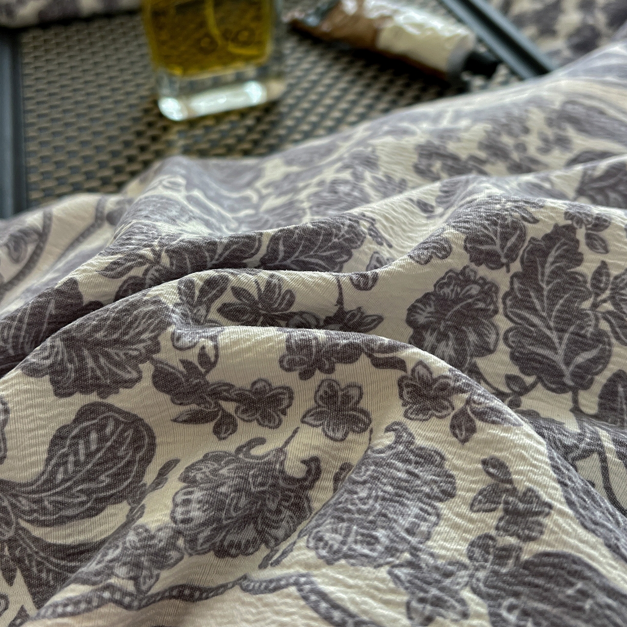 91家纺网 家纺一手货源 找家纺 典曼家纺 2025新款亚麻原麻棉麻纽扣款四件套 梵克灰