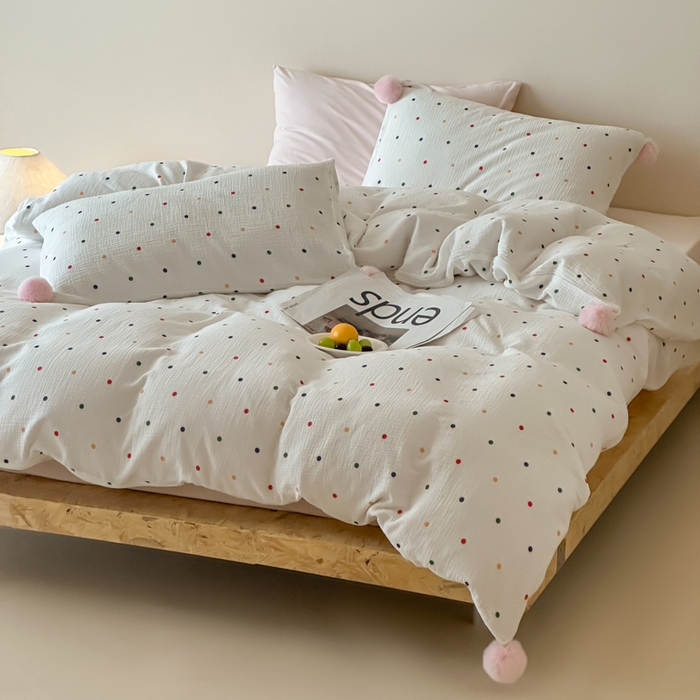 91家纺网 家纺一手货源 找家纺 （总）玛奇朵 2025新品全棉A类双层皱皱纱彩色啵啵四件套-毛球款