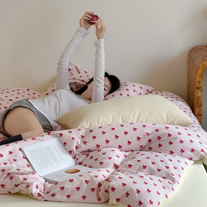 91家纺网 家纺一手货源 找家纺 玛奇朵 2025新款A类全棉双层纱提花四件套 莓莓奶糖