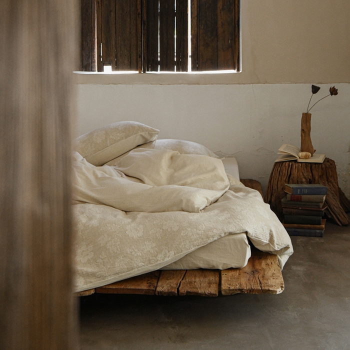 91家纺网 家纺一手货源 找家纺 玛奇朵 2025新款色织棉麻双层皱纱四件套 花香馥郁