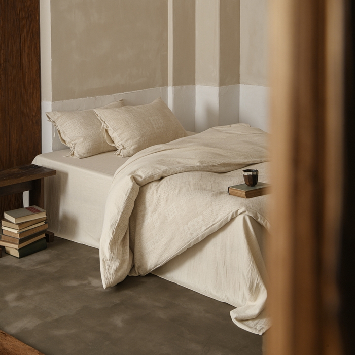 91家纺网 家纺一手货源 找家纺 玛奇朵 2025新款色织棉麻双层皱纱四件套 罗曼织梦