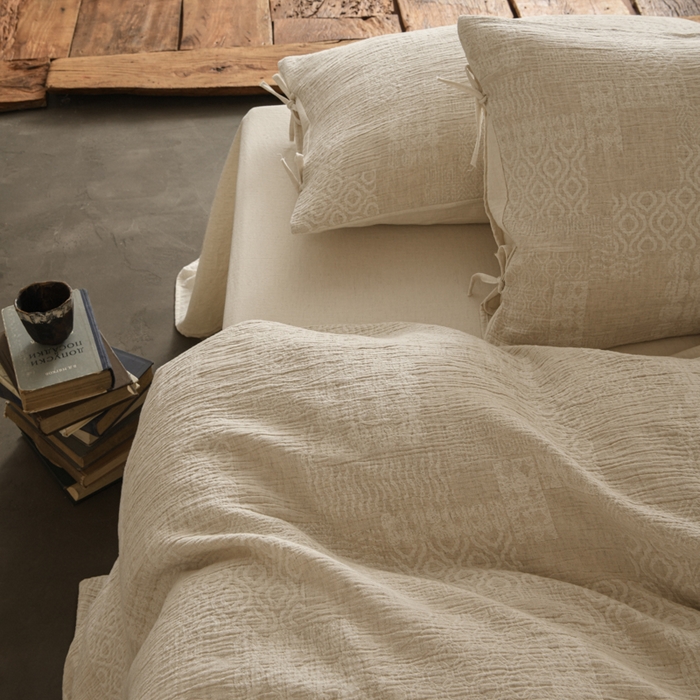 91家纺网 家纺一手货源 找家纺 玛奇朵 2025新款色织棉麻双层皱纱四件套 罗曼织梦