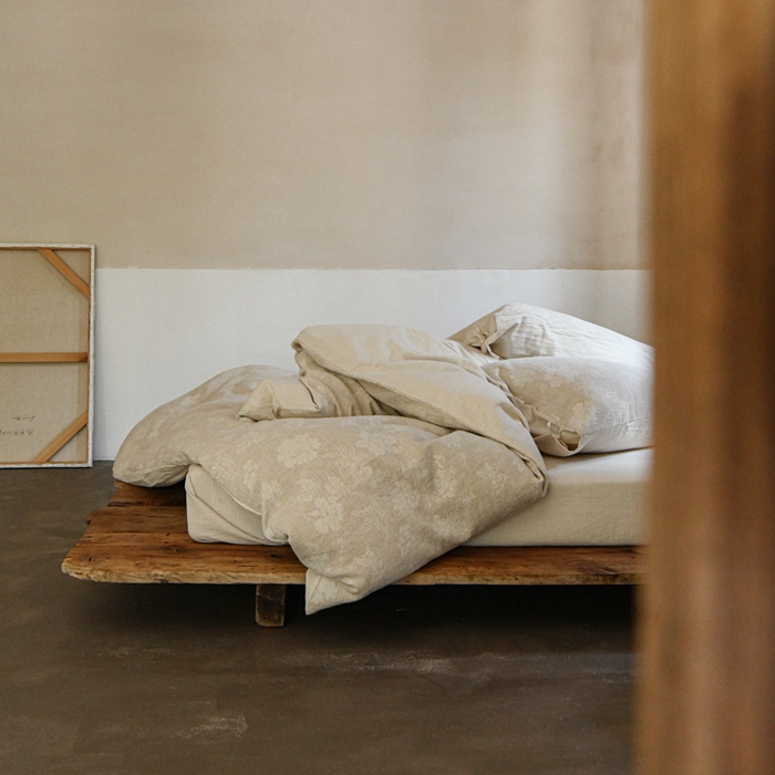 91家纺网 家纺一手货源 找家纺 （总）玛奇朵 2025新款色织棉麻双层皱纱四件套