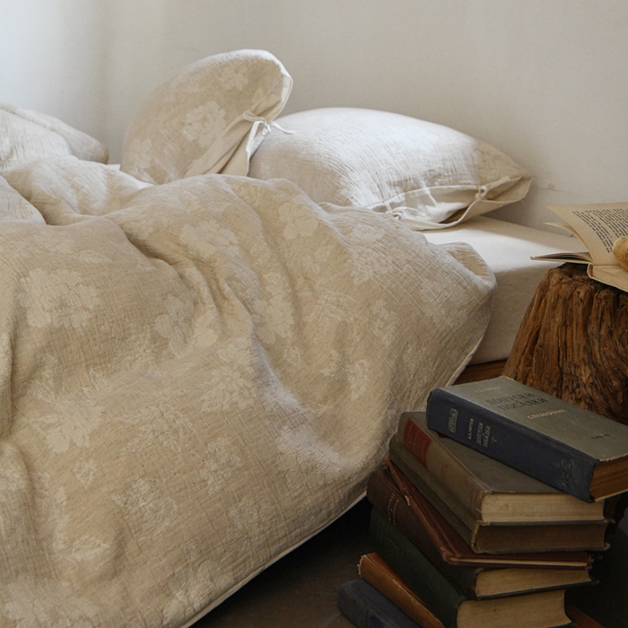 91家纺网 家纺一手货源 找家纺 玛奇朵 2025新款色织棉麻双层皱纱四件套 花香馥郁