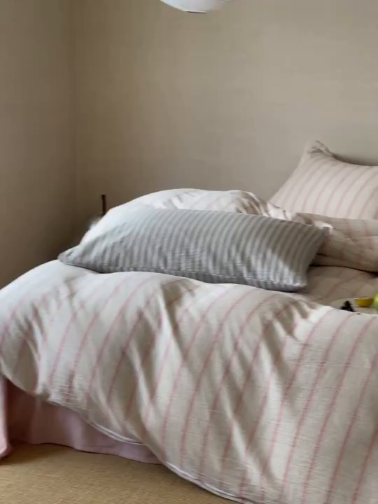 91家纺网 家纺一手货源 找家纺 玛奇朵 2025新款棉麻色织条纹系列四件套-南坪晚风 南坪晚风-粉色床单