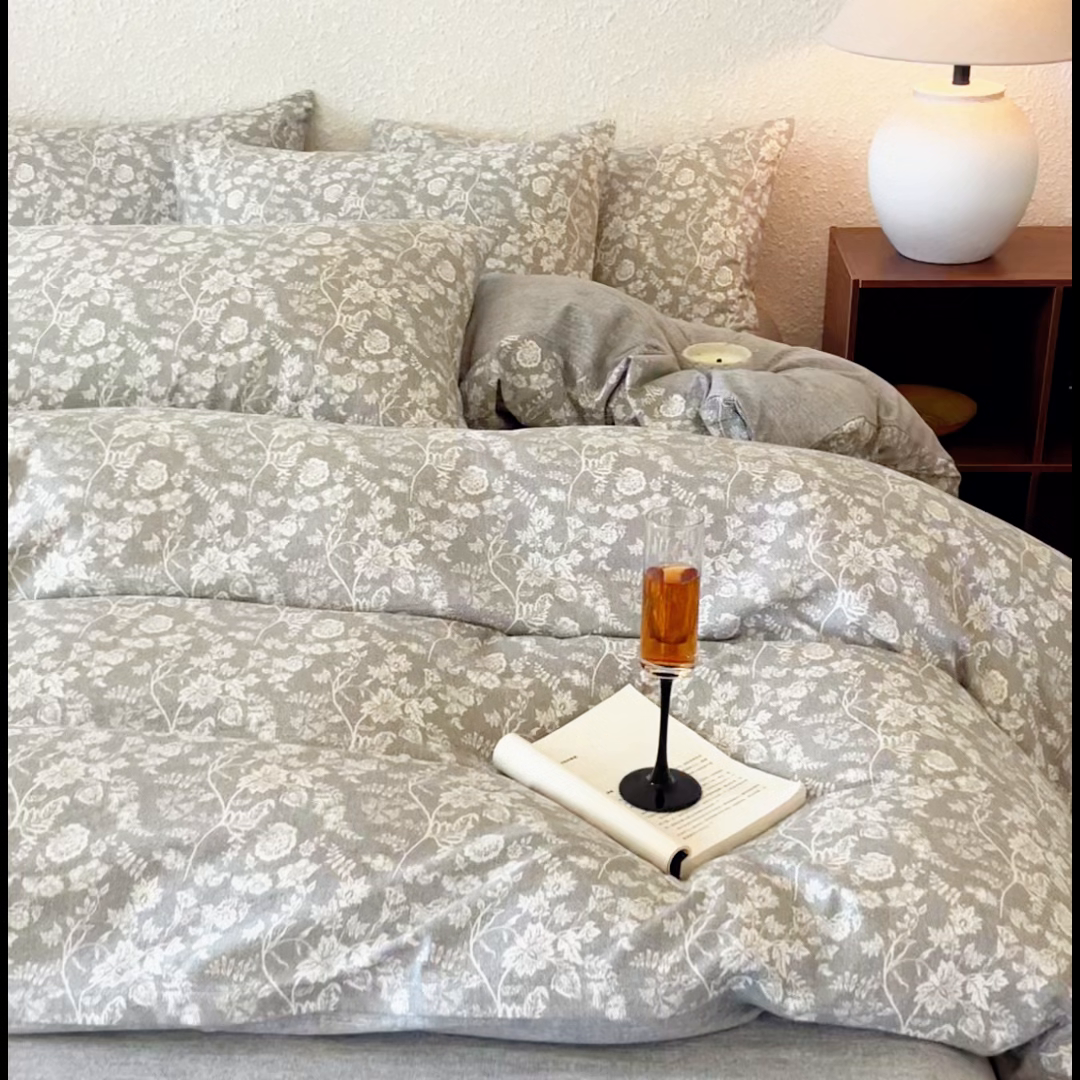 91家纺网 家纺一手货源 找家纺 斯卡诺家纺 2026新款原麻亚麻皱皱纱四件套水洗棉印花四件套 巴黎印象