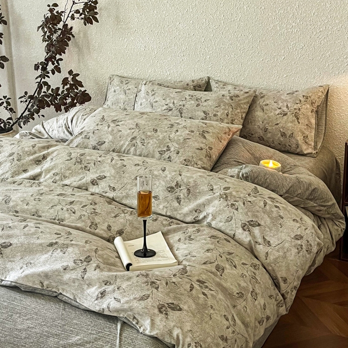 91家纺网 家纺一手货源 找家纺 斯卡诺家纺 2026新款原麻亚麻皱皱纱四件套水洗棉印花四件套 栀子花开