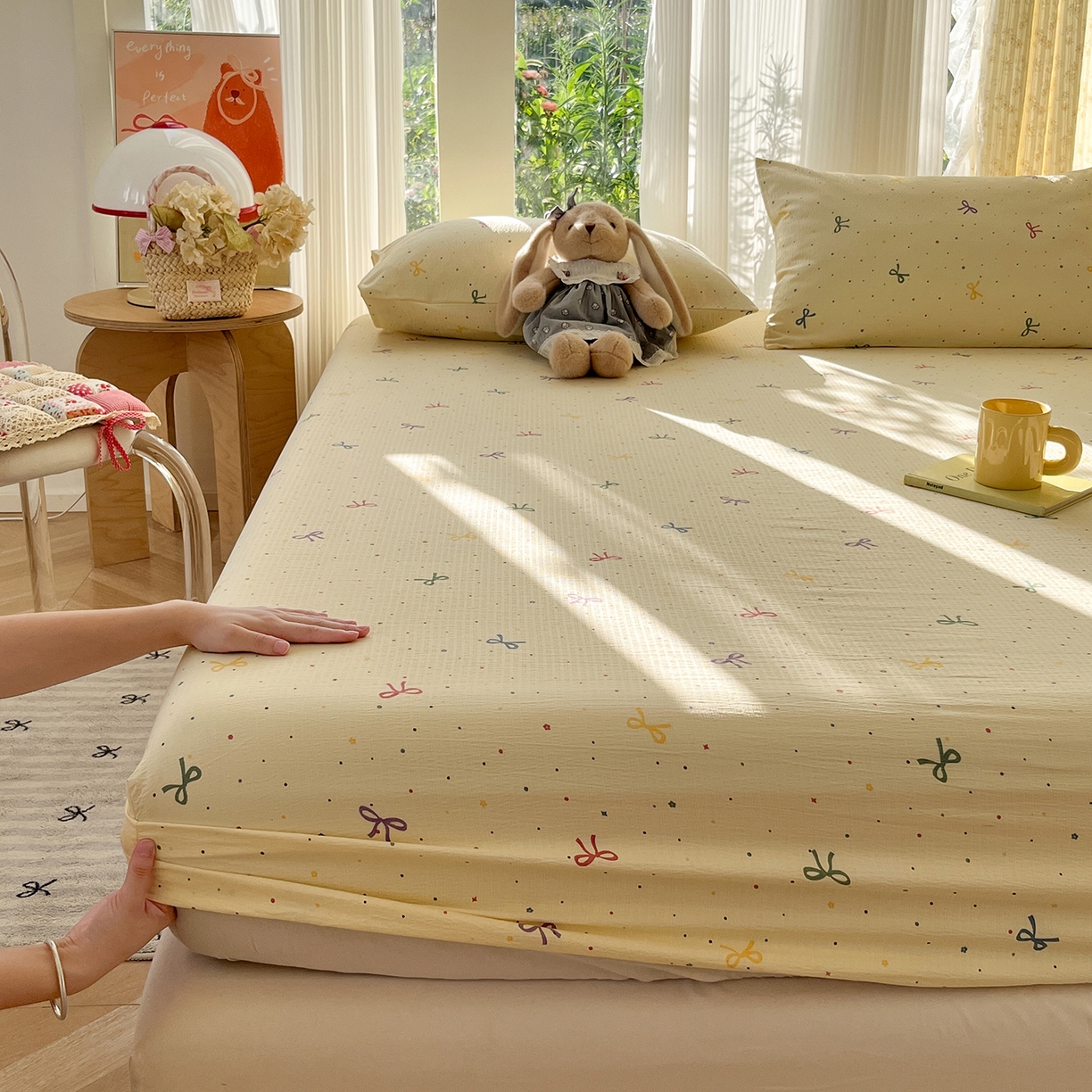 91家纺网 家纺一手货源 找家纺 沐芷 2025 沐芷A类双层纱床笠单件/床笠三件套  床笠款床罩床垫保护套罩 蜡笔画