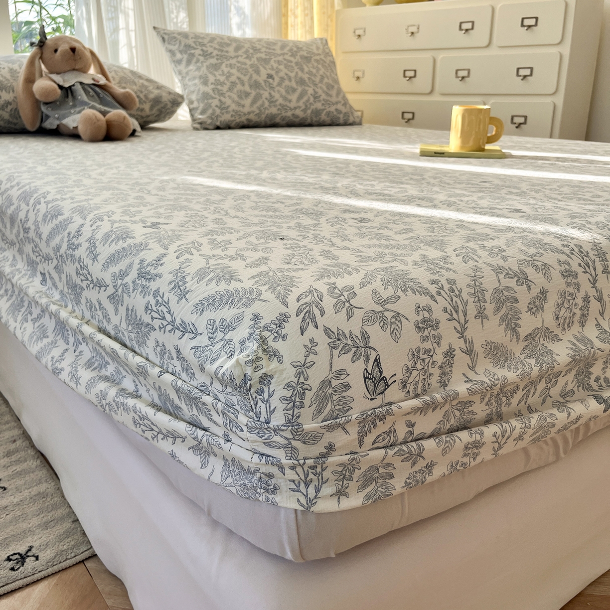 91家纺网 家纺一手货源 找家纺 沐芷 2025 沐芷A类双层纱床笠单件/床笠三件套  床笠款床罩床垫保护套罩 东方草木