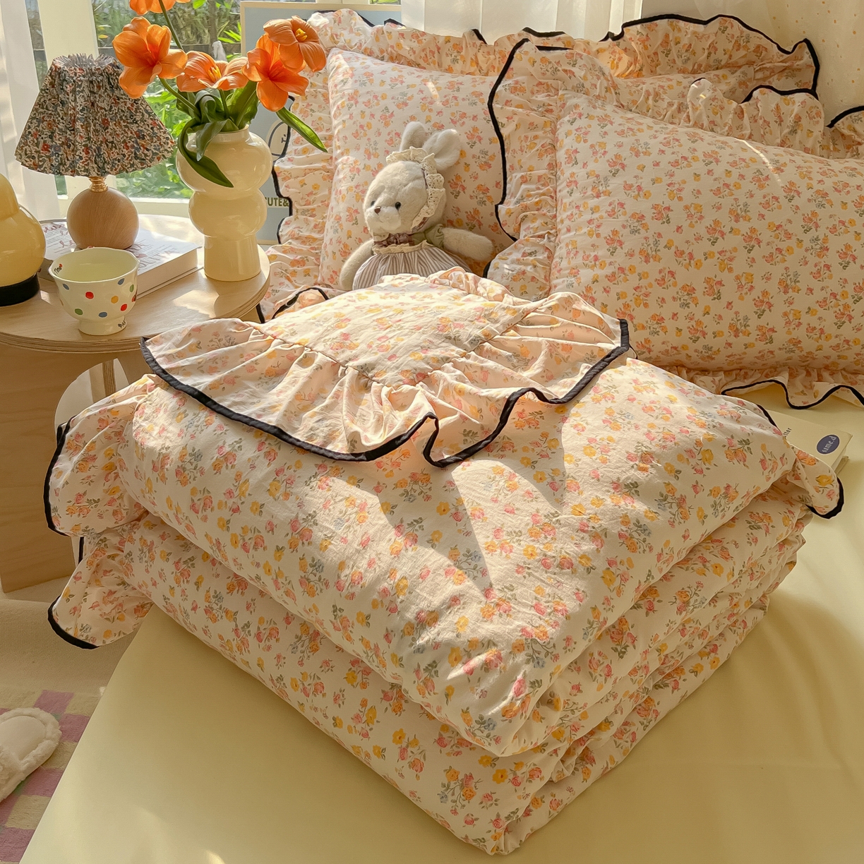 91家纺网 家纺一手货源 找家纺 （总）韩巢家纺 2025新款水洗棉大花边被套四件套直播热销款学生宿舍被罩床单三件套（提供卖家秀）