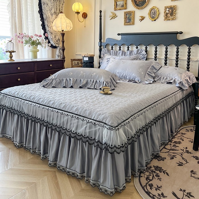 91家纺网 家纺一手货源 找家纺 网红馆（ck家纺）2025新款提花蕾丝边床裙三件套-相思蝶 相思蝶-灰