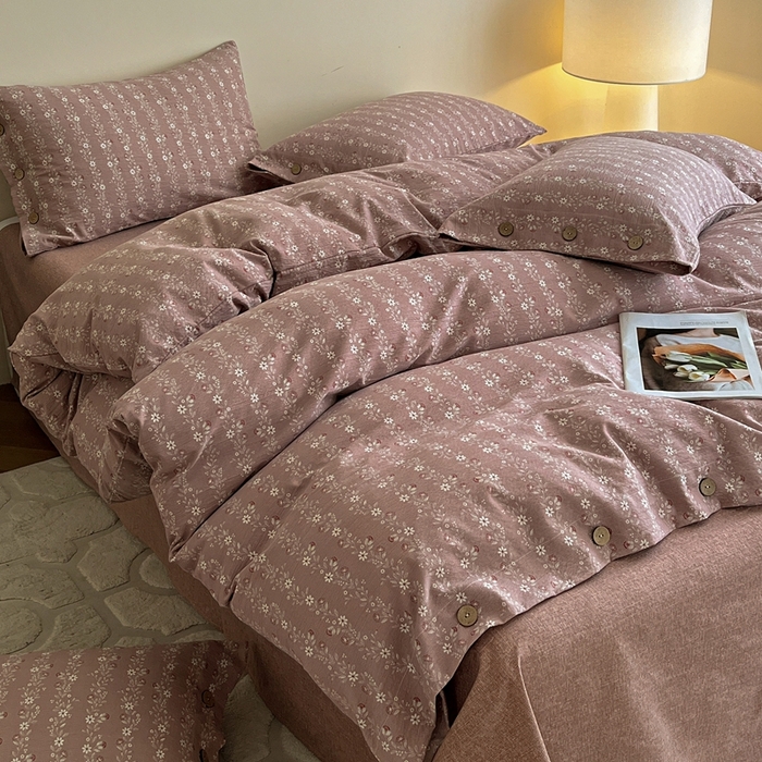 91家纺网 家纺一手货源 找家纺 仟网汇  2025新款亚麻纽扣款四件套 复古红