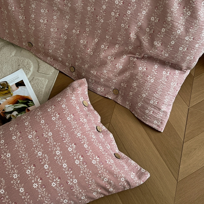 91家纺网 家纺一手货源 找家纺 仟网汇  2025新款亚麻纽扣款四件套 复古红