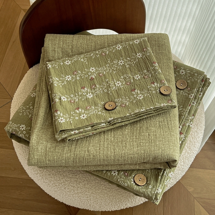 91家纺网 家纺一手货源 找家纺 仟网汇  2025新款亚麻纽扣款四件套 复古绿