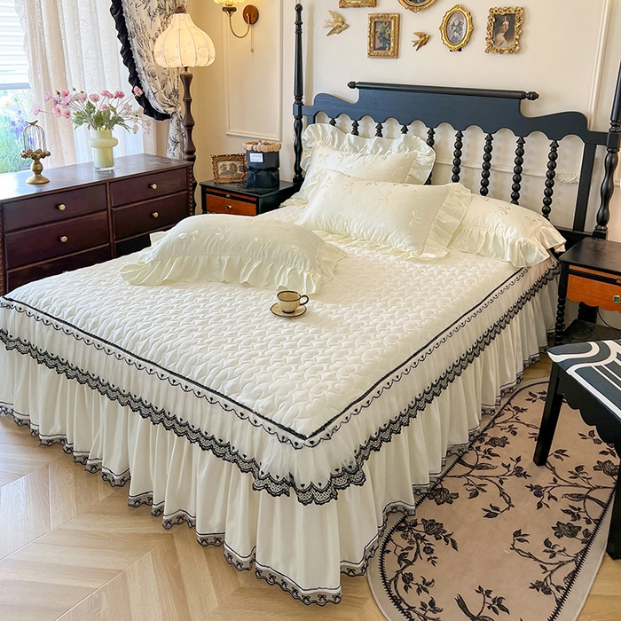 91家纺网 家纺一手货源 找家纺 网红馆（ck家纺）2025新款提花蕾丝边床裙三件套-相思蝶 相思蝶-米