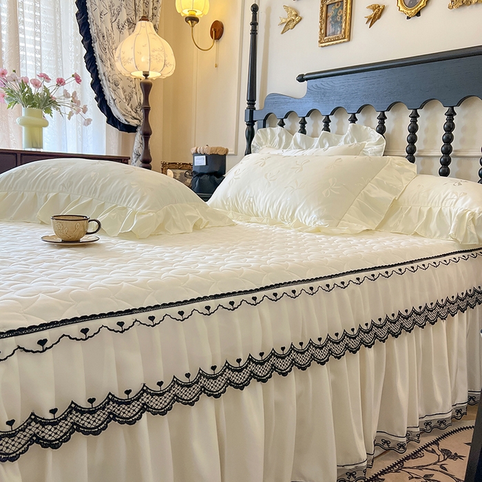 91家纺网 家纺一手货源 找家纺 网红馆（ck家纺）2025新款提花蕾丝边床裙三件套-相思蝶 相思蝶-米