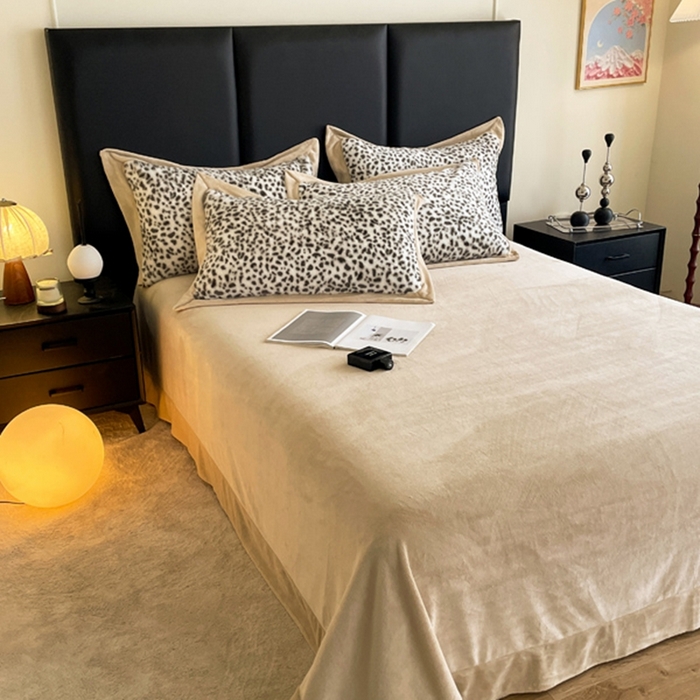 91家纺网 家纺一手货源 找家纺 库里梦家纺 2025新款网红直播爆款獭兔毛豹纹-A版兔毛绒B版牛奶绒四件套-豹纹 豹纹-米色