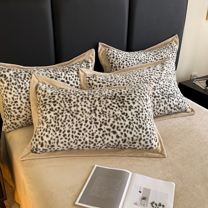 91家纺网 家纺一手货源 找家纺 库里梦家纺 2025新款网红直播爆款獭兔毛豹纹-A版兔毛绒B版牛奶绒四件套-豹纹 豹纹-米色