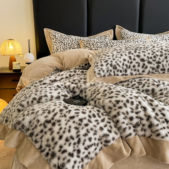 91家纺网 家纺一手货源 找家纺 库里梦家纺 2025新款网红直播爆款獭兔毛豹纹-A版兔毛绒B版牛奶绒四件套-豹纹 豹纹-米色